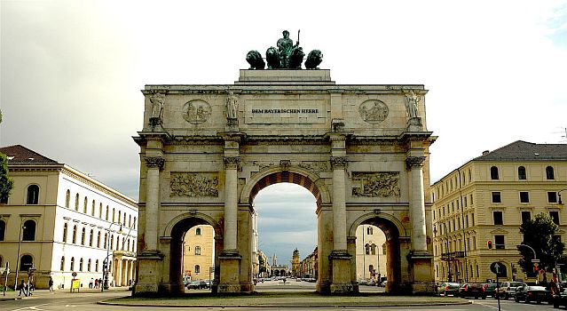 MU1519_MFH_Muenchen_Ansicht1-3